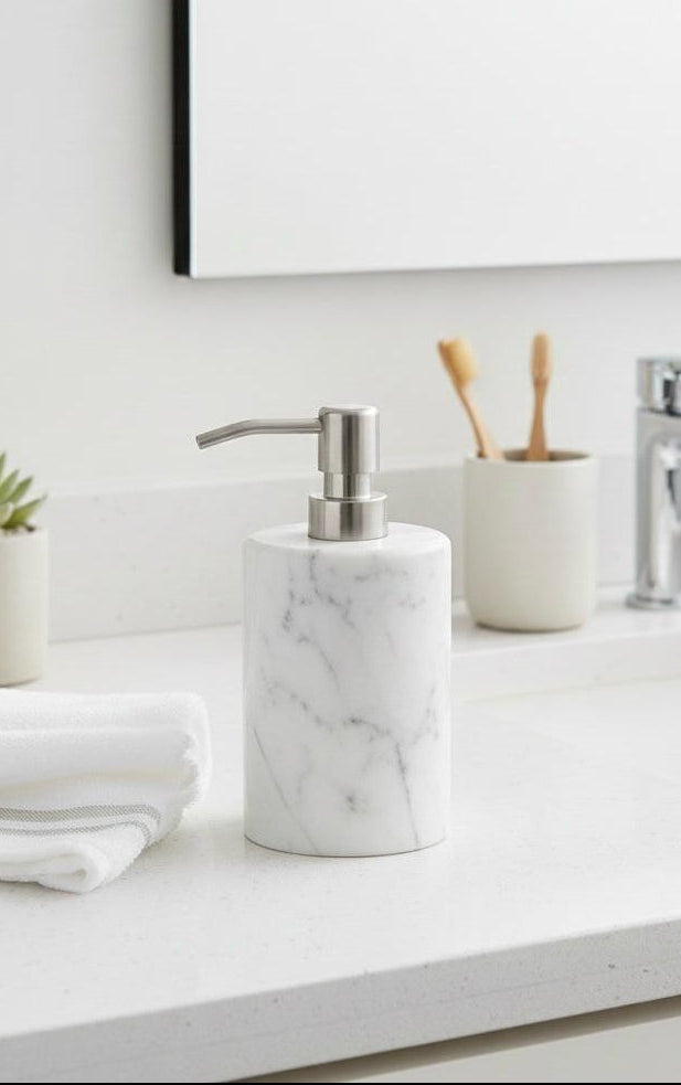 Round Soap dispenser - White